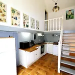 Holiday home Woodland Hill Retreat *
