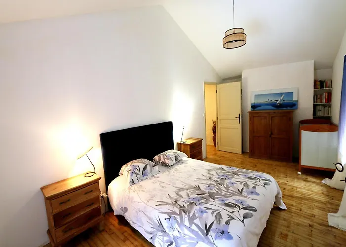 Dom wakacyjny Blanquefort Woodland Hill Retreat