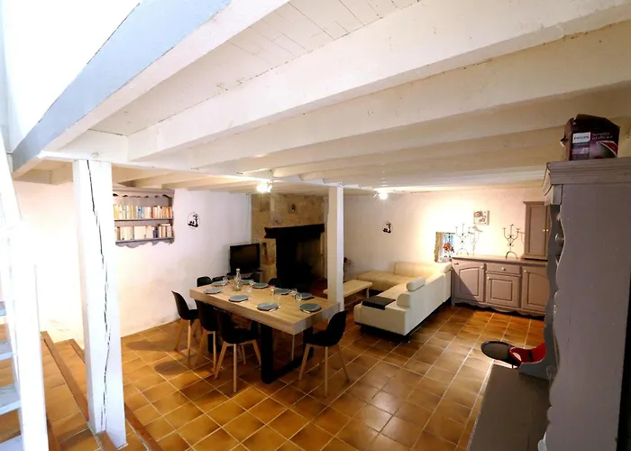 펜션 Blanquefort Woodland Hill Retreat *