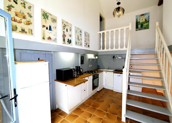 펜션 Blanquefort Woodland Hill Retreat *